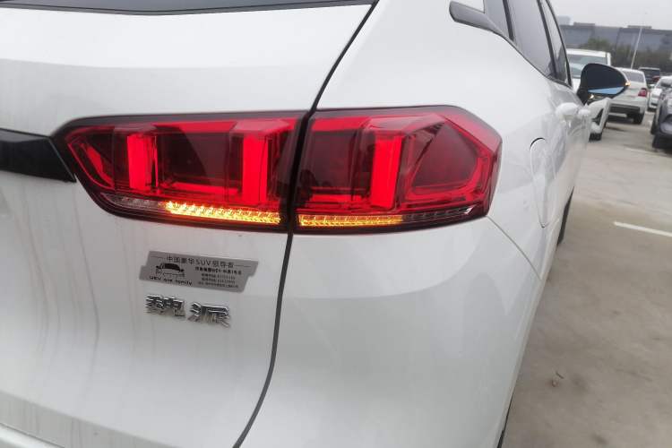 Used Wey VV7 2019 Upgraded Model 2.0T Ultra-Luxury Version China VI Standard Right Rear Taillight