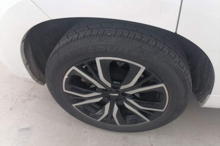 Used Wey VV7 2019 Upgraded Model 2.0T Flagship Version China VI Right Rear Wheel Hub
