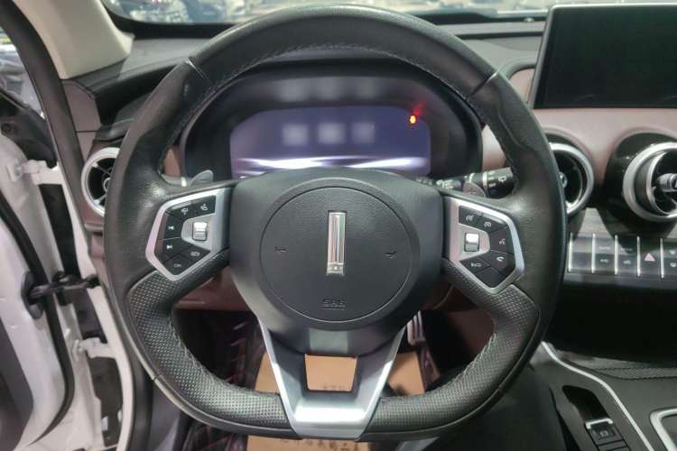Used Wey VV7 2019 Upgraded Model 2.0T Flagship Version China V Standard Steering Wheel