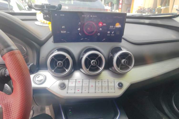 Used Wey VV7 2020 2.0T Flagship Edition Audio And AC Panel