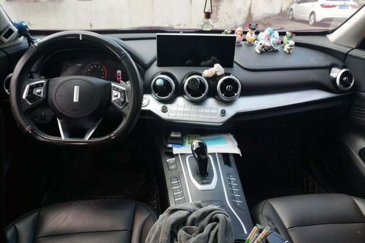 Used Wey VV7 2020 2.0T Flagship Edition Center Console