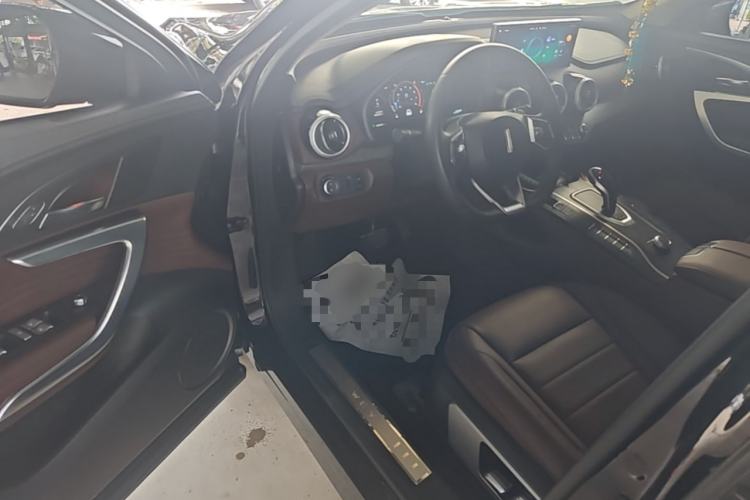 Used Wey VV7 2020 2.0T Ultra-Luxury Version Driver Seat