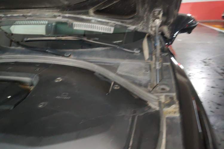 Used Wey VV7 2020 2.0T Flagship Edition Engine Bay Left