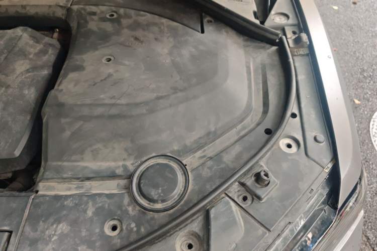 Used Wey VV7 2020 2.0T Flagship Edition Engine Bay Left