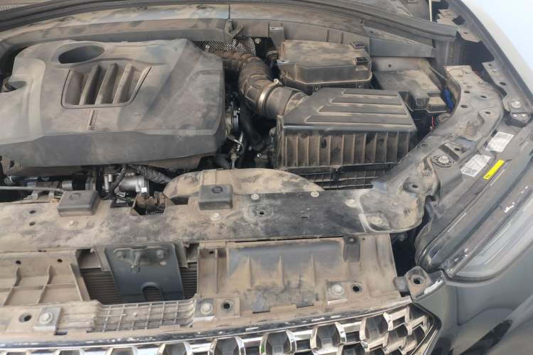 Used Wey VV7 2020 2.0T Flagship Edition Engine Bay Left