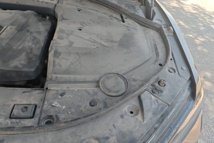 Used Wey VV7 2020 2.0T Flagship Edition Engine Bay Left