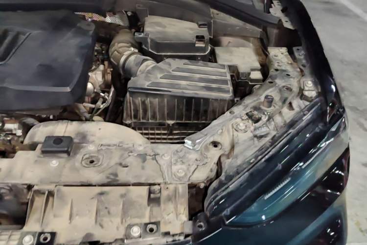 Used Wey VV7 2020 2.0T Flagship Edition Engine Bay Left