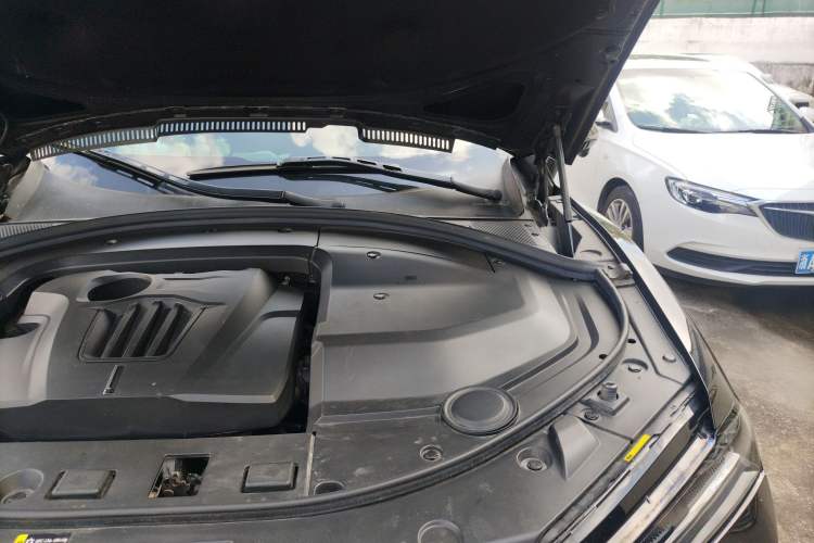 Used Wey VV7 2020 2.0T Flagship Edition Engine Bay Left