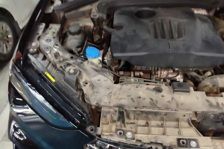 Used Wey VV7 2020 2.0T Flagship Edition Engine Bay Right