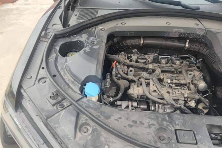 Used Wey VV7 2020 2.0T Flagship Edition Engine Bay Right