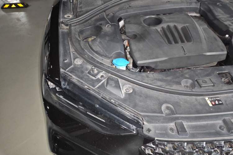 Used Wey VV7 2020 2.0T Flagship Edition Engine Bay Right