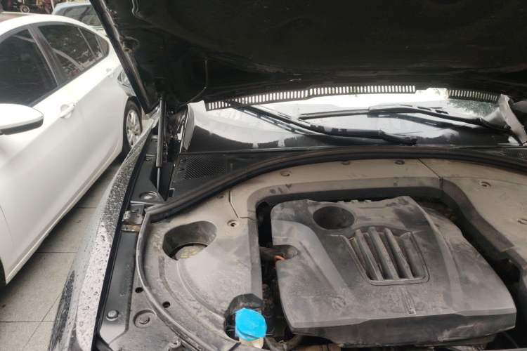 Used Wey VV7 2020 2.0T Flagship Edition Engine Bay Right
