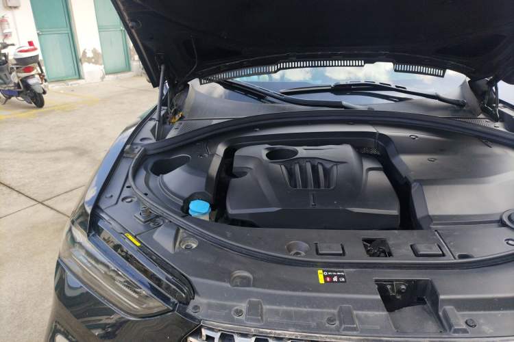 Used Wey VV7 2020 2.0T Flagship Edition Engine Bay Right