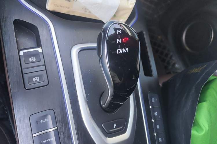 Used Wey VV7 2020 2.0T Flagship Edition Gear Lever