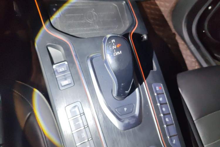 Used Wey VV7 2020 2.0T Flagship Edition Gear Lever