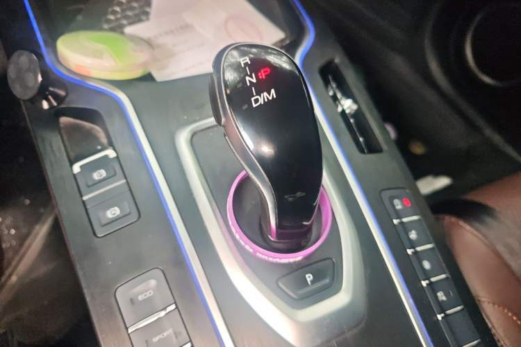 Used Wey VV7 2020 2.0T Flagship Edition Gear Lever