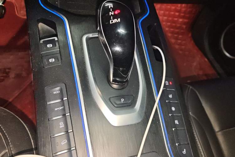 Used Wey VV7 2020 2.0T Flagship Edition Gear Lever