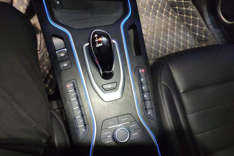 Used Wey VV7 2020 2.0T Flagship Edition Gear Lever