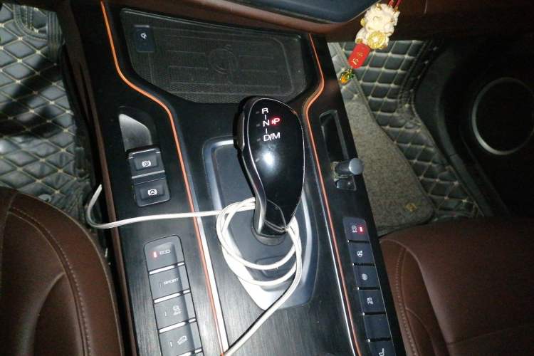Used Wey VV7 2020 2.0T Flagship Edition Gear Lever