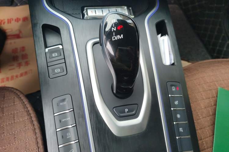 Used Wey VV7 2020 2.0T Flagship Edition Gear Lever