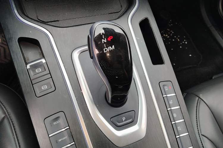 Used Wey VV7 2020 2.0T Flagship Edition Gear Lever