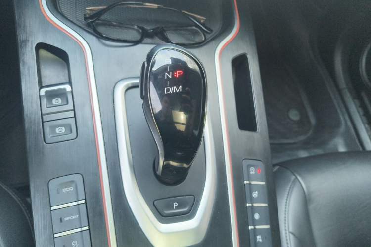 Used Wey VV7 2020 2.0T Flagship Edition Gear Lever