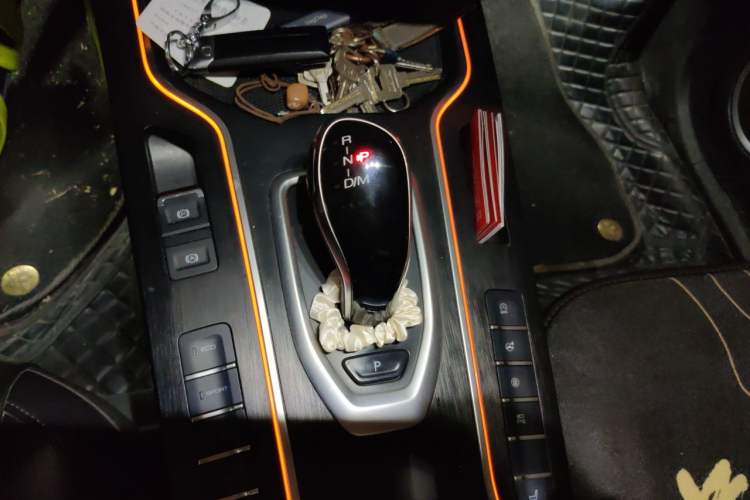Used Wey VV7 2020 2.0T Flagship Edition Gear Lever