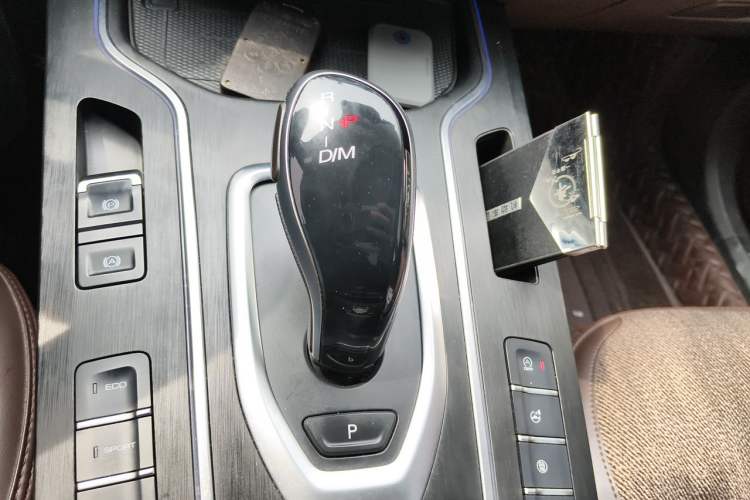 Used Wey VV7 2020 2.0T Flagship Edition Gear Lever