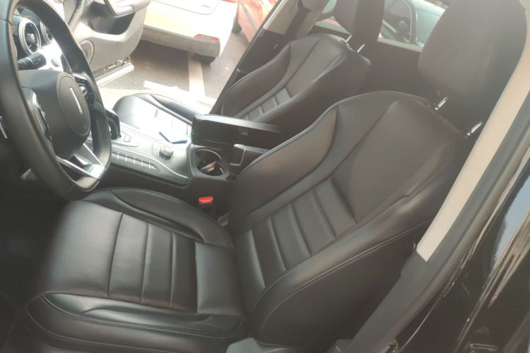 Used Wey VV7 2020 2.0T Ultra-Luxury Version Left Front Seat
