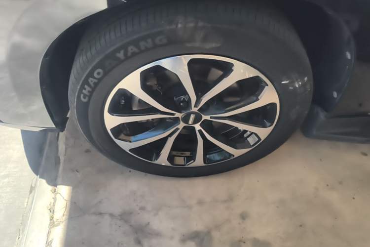 Used Wey VV7 2020 2.0T Ultra-Luxury Version Left Front Wheel Hub