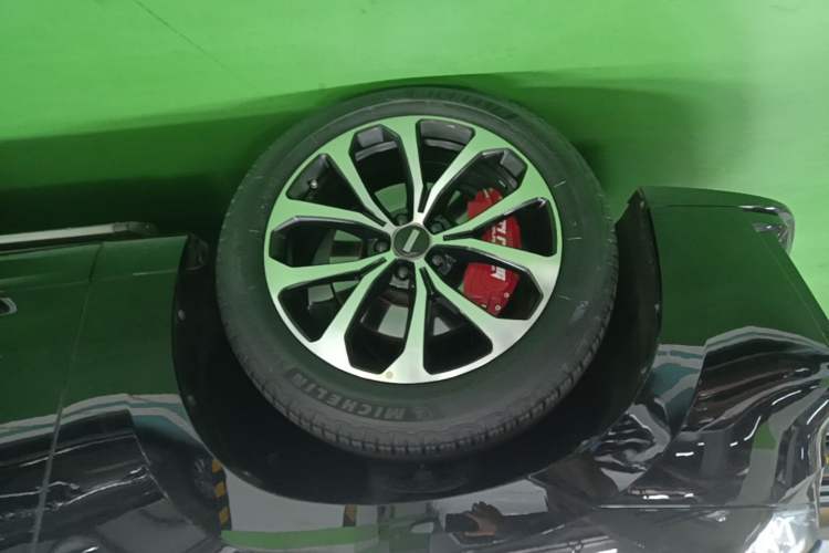 Used Wey VV7 2020 2.0T Ultra-Luxury Version Left Front Wheel Hub