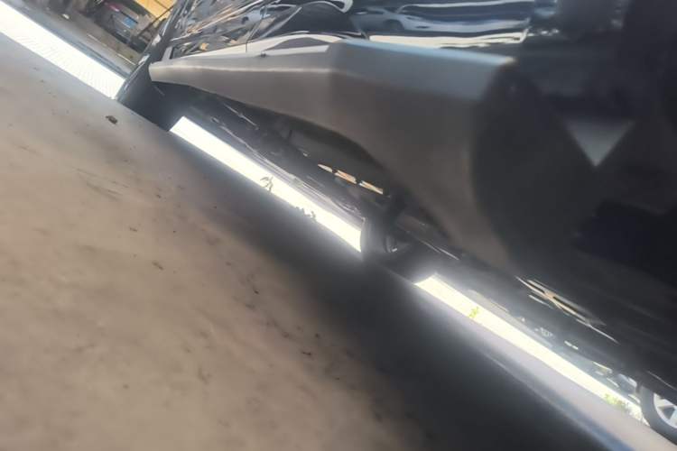 Used Wey VV7 2020 2.0T Ultra-Luxury Version Left Side Sill