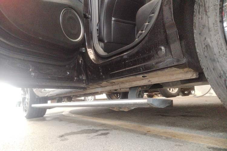 Used Wey VV7 2020 2.0T Flagship Edition Left Side Sill