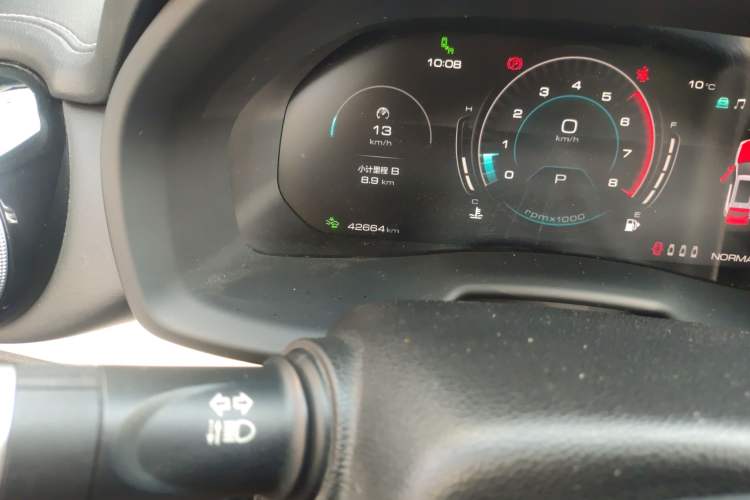 Used Wey VV7 2020 2.0T Ultra-Luxury Version Odometer Close Up
