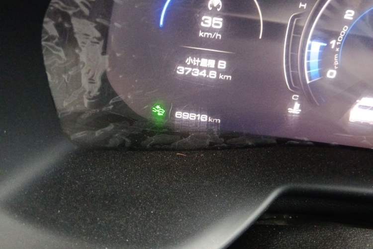 Used Wey VV7 2020 2.0T Ultra-Luxury Version Odometer Close Up