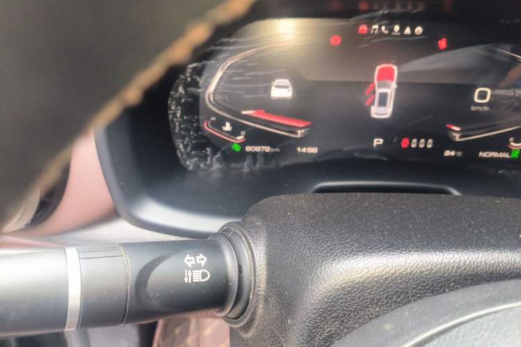 Used Wey VV7 2020 2.0T Flagship Edition Odometer Close Up