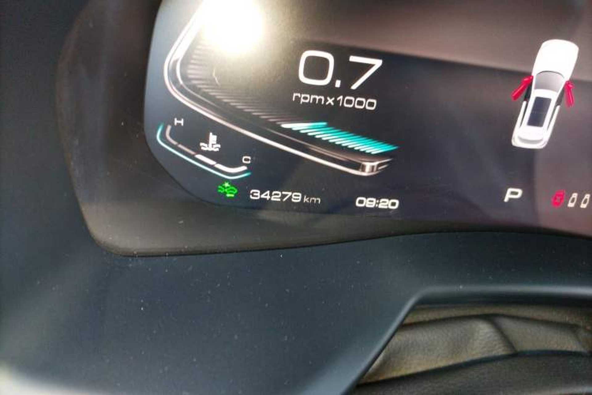 Used Wey VV7 2020 2.0T Flagship Edition Odometer Close Up