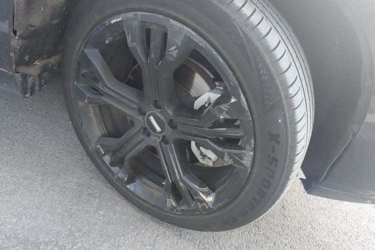 Used Wey VV7 2020 2.0T Flagship Edition Right Front Wheel Hub