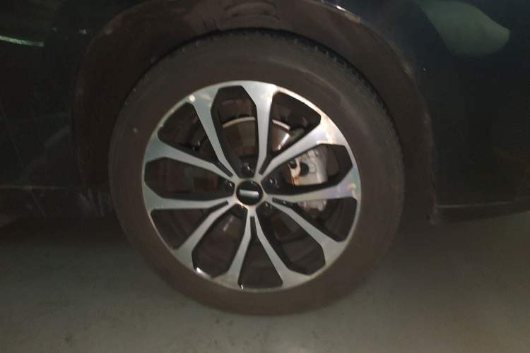 Used Wey VV7 2020 2.0T Flagship Edition Right Front Wheel Hub
