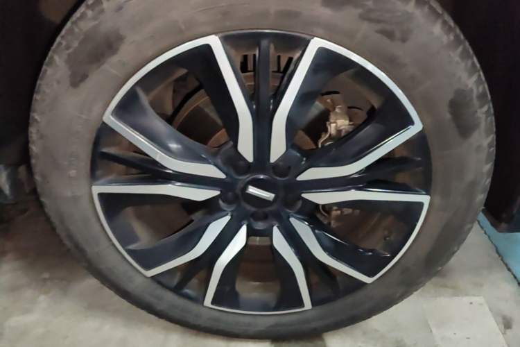 Used Wey VV7 2020 2.0T Flagship Edition Right Front Wheel Hub