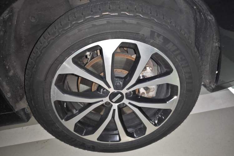 Used Wey VV7 2020 2.0T Flagship Edition Right Front Wheel Hub