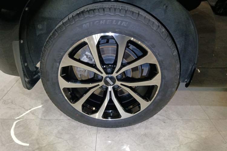 Used Wey VV7 2020 2.0T Flagship Edition Right Rear Wheel Hub