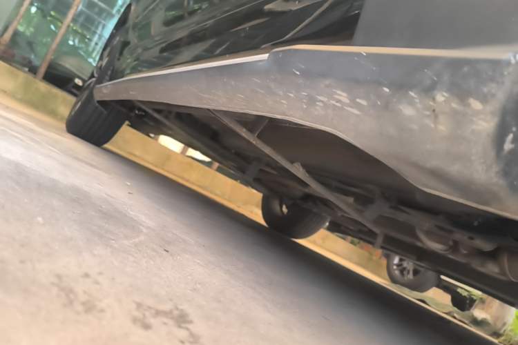 Used Wey VV7 2020 2.0T Ultra-Luxury Version Right Side Sill