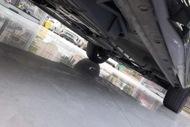 Used Wey VV7 2020 2.0T Ultra-Luxury Version Right Side Sill