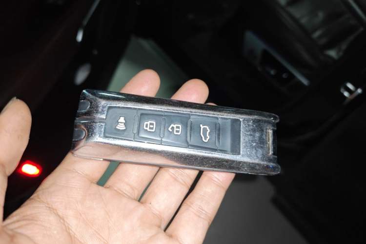 Used Wey VV7 2020 2.0T Flagship Edition Vehicle Key