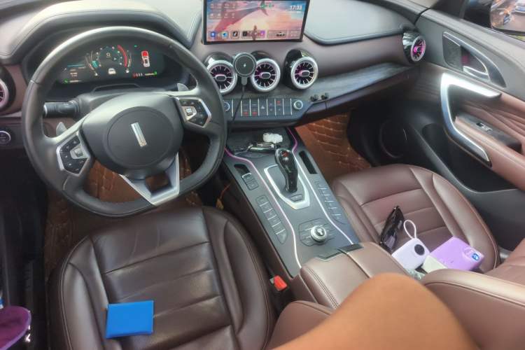 Used Wey VV7 2020 2.0T Flagship Edition Center Console