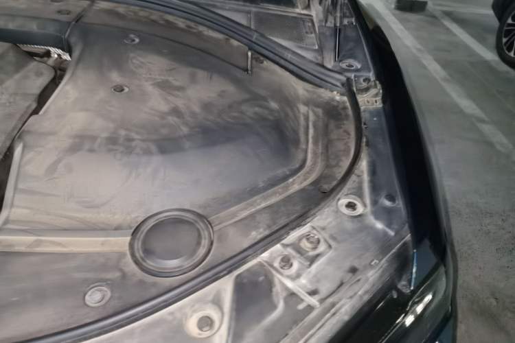 Used Wey VV7 2020 2.0T Ultra-Luxury Version Engine Bay Left