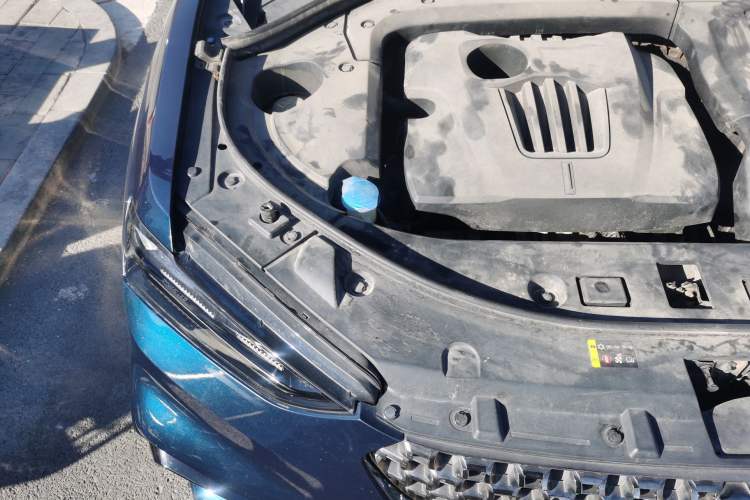Used Wey VV7 2020 2.0T Ultra-Luxury Version Engine Bay Right