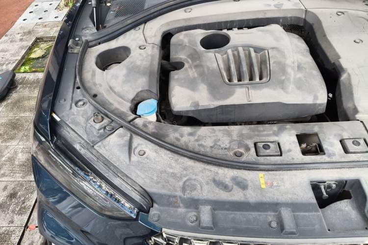 Used Wey VV7 2020 2.0T Flagship Edition Engine Bay Right