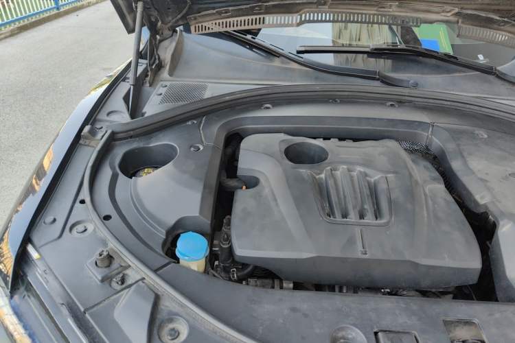 Used Wey VV7 2020 2.0T Flagship Edition Engine Bay Right